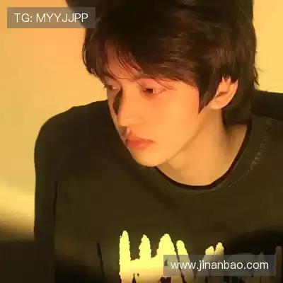龙含雅